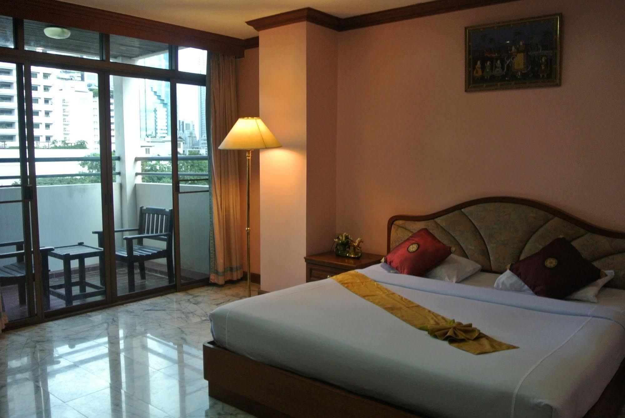 75 Paradise Lane Managed By Loft Group Bangkok Buitenkant foto